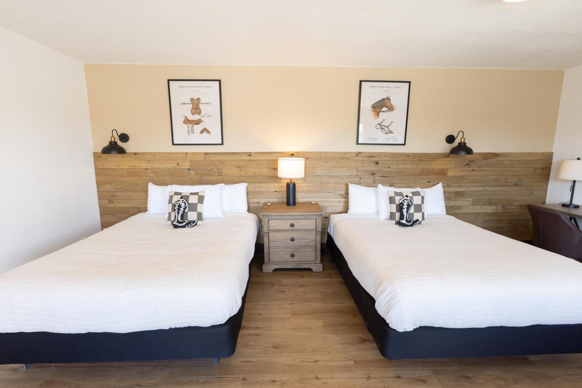 The Golden Spur Hotel بانجوِتش الغرفة الصورة