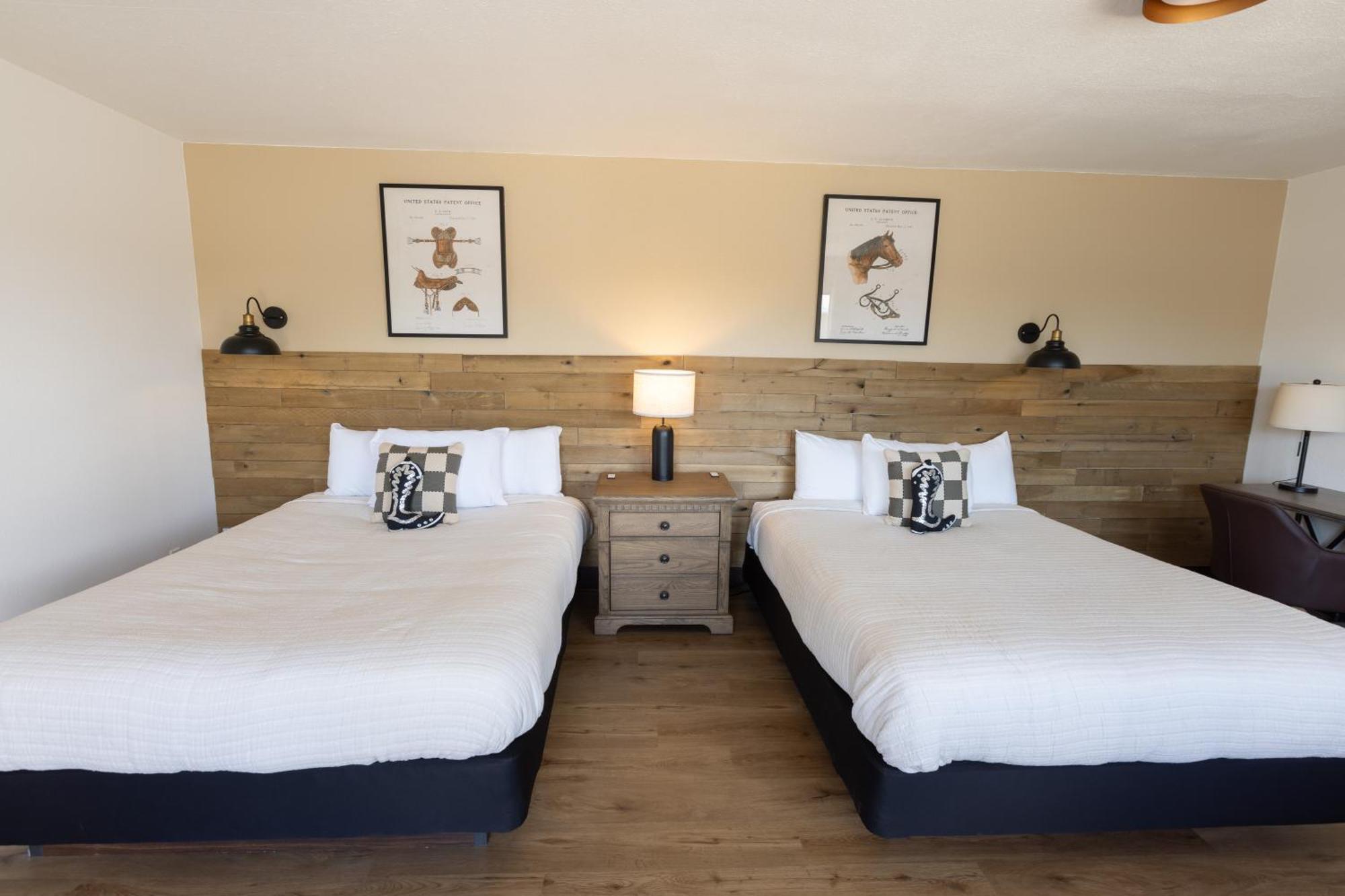 The Golden Spur Hotel بانجوِتش الغرفة الصورة
